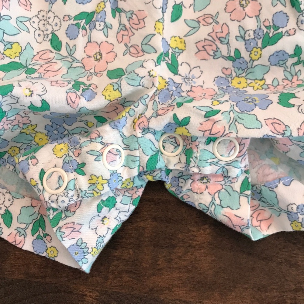 Carter’s floral sleeveless romper - size 3 months - Picture 5 of 5